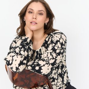 Curvy Wasaphina 1 Bluse Sort