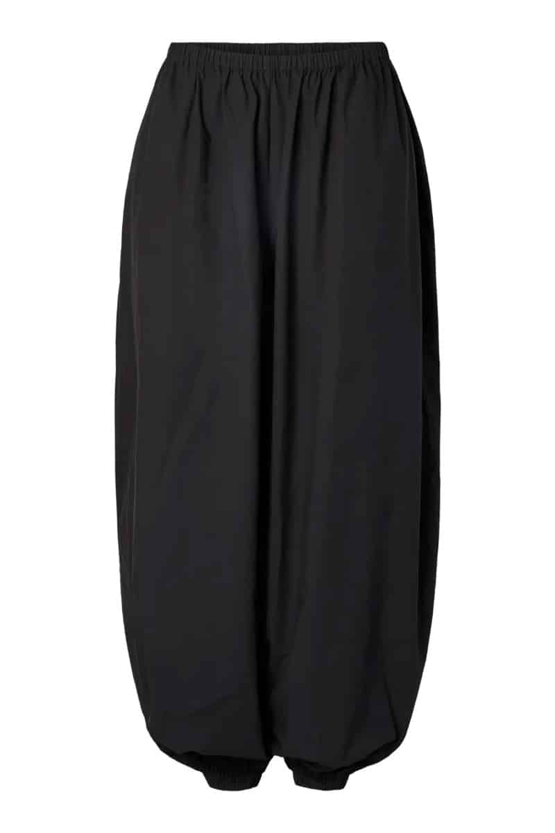 Pieces - Bukser - Bella MW Balloon Pants - Black (Levering start december)